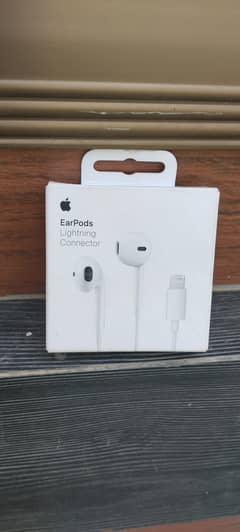 Apple ear pods like new condition