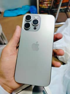 iphone 15pro max jv natral taitanium 256gb