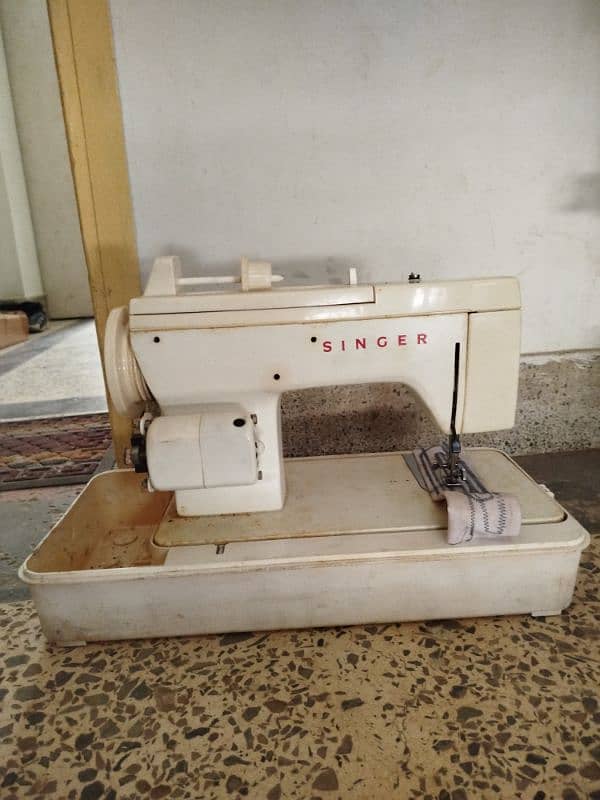 Singer Sewing Machine Imported 1