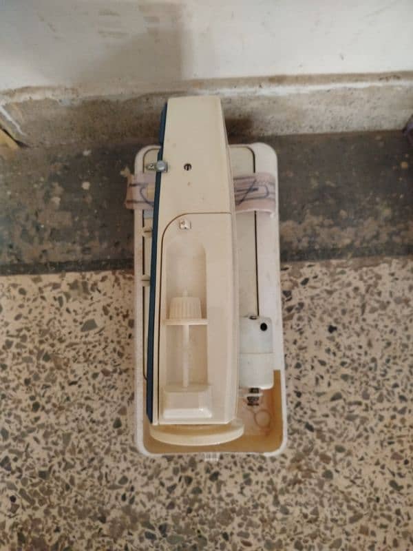 Singer Sewing Machine Imported 4