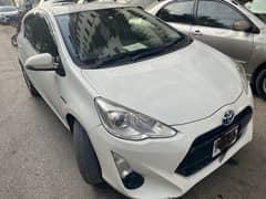 Toyota Aqua 2015