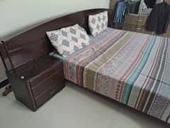 Bed for sale due to shifting
