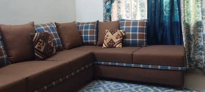 L shape sofa 6 seater Very good condition