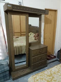 Dressing table