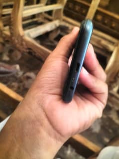 all oky set 4-64 bus charger nahi Baki box ha touch tota hai panl oky