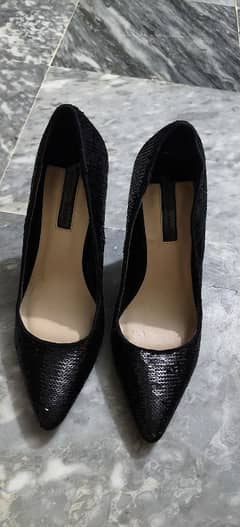 Black Court Shoes/Black Fancy Heels/Black Heels