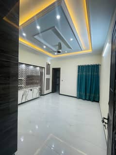 10 MARLA BARND NEW UPPER PORTION FOR RENT IN JUBIEEL TOWN