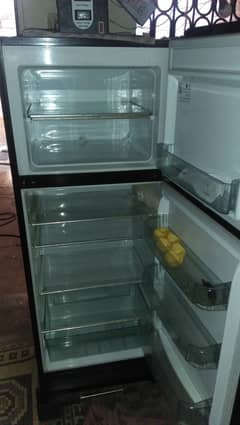 Electrolux fridge colour Black