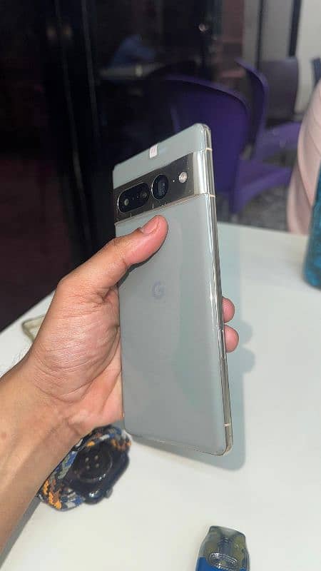 Google pixel 7 pro 2