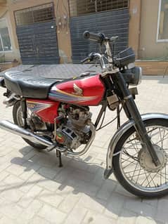Honda 125 Model 2012 total genione