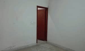 A 3 Marla House Is Up For Grabs In Lalazaar Garden
