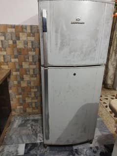 Dawlance fridge available for sale