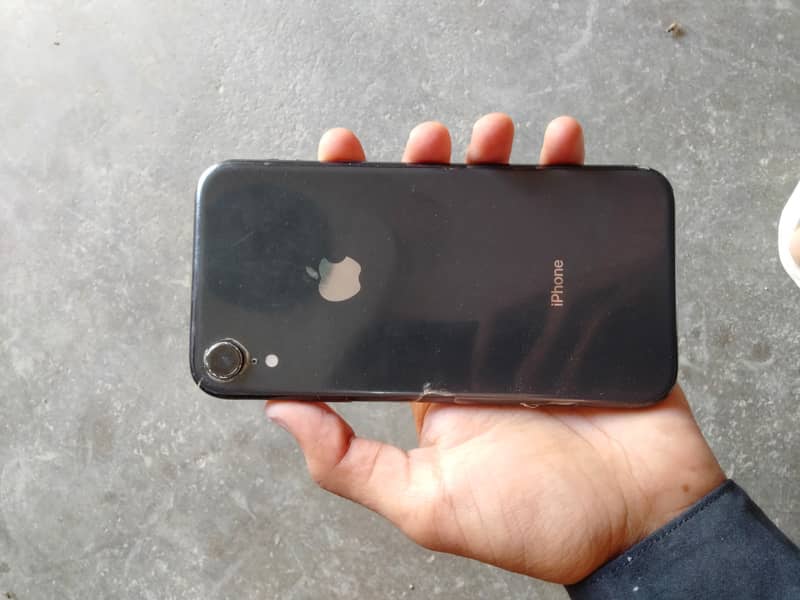 Iphone Xr for sell condition 10 by 9 all okay only mobile 2