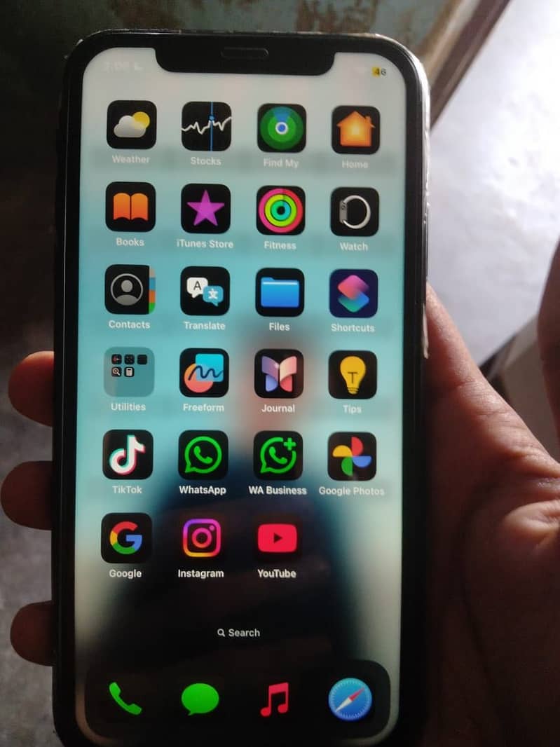 Iphone Xr for sell condition 10 by 9 all okay only mobile 4