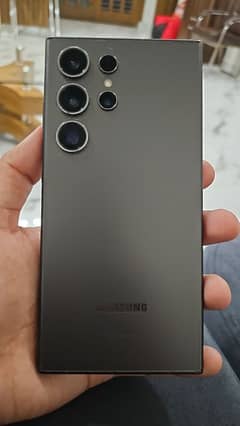 Samsung S24 Ultra ( Titanium Black )