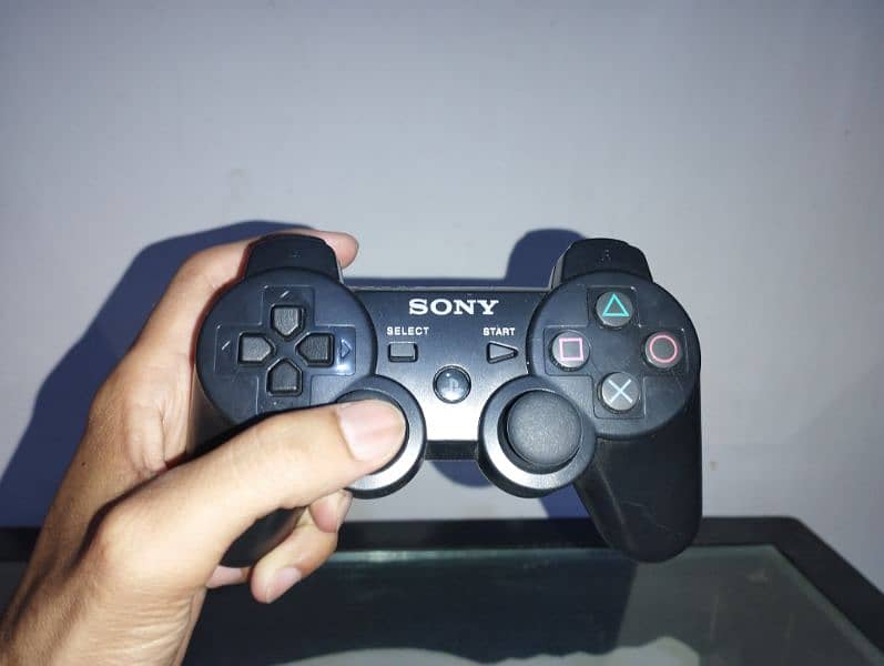 Playstation 3 super slim jailbreak with 2 controllers. PS3 jailbreak 2