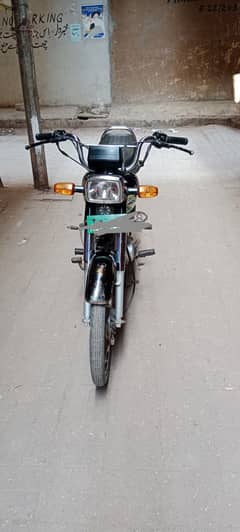 Honda CD 70 2023