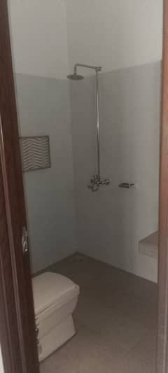 3 MARLA BARND NEW UPPER PORTION FOR RENT IN JUBIEEL TOWN
