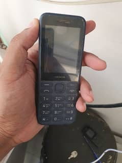 Nokia 130 2.4 with box need cash only call 03323157660
