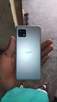 AQUOS