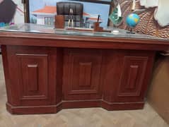 office table and boss chair