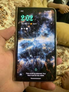 selling my pixel fold 12/256 new condition