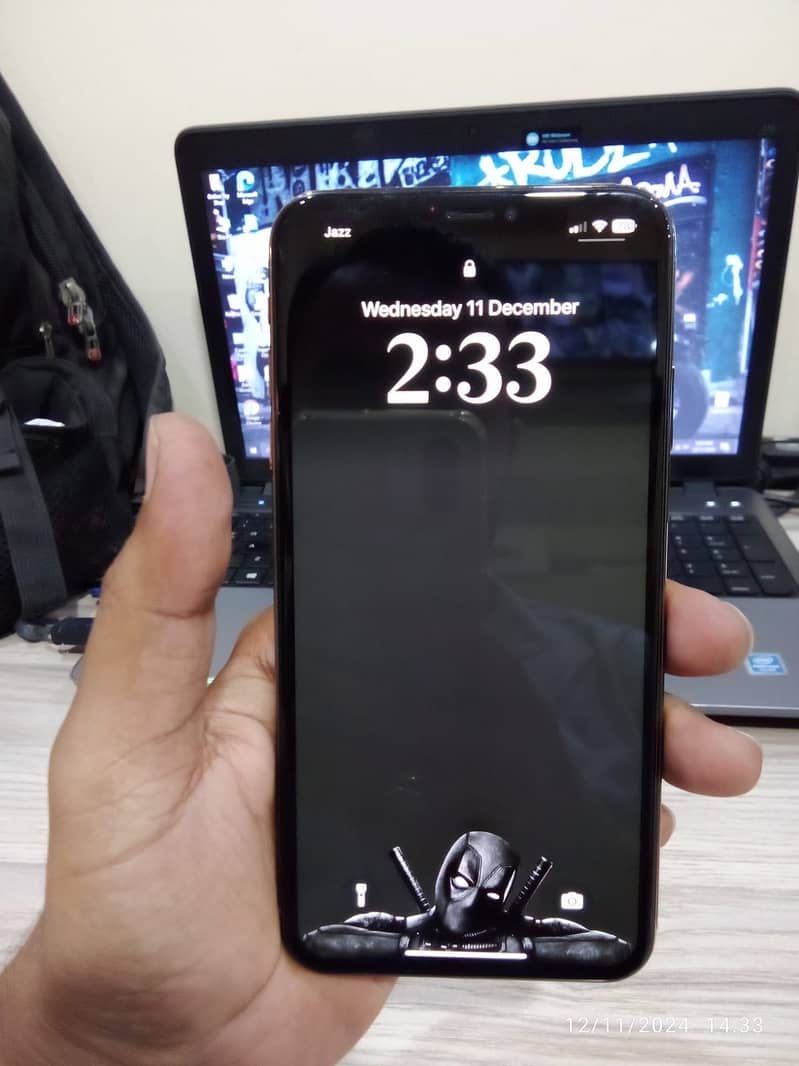 Iphone xs Max 256GB condition 10/9.5 non Approved 1