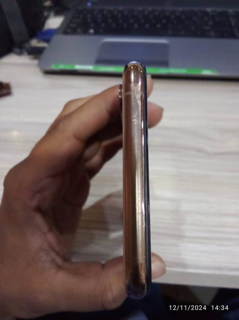 Iphone xs Max 256GB condition 10/9.5 non Approved 3