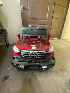 KIDS ELECTRIC SPORTS CAR