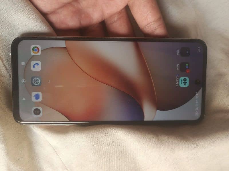 Redmi 13  New condition with box and charger genmen only for month use 3