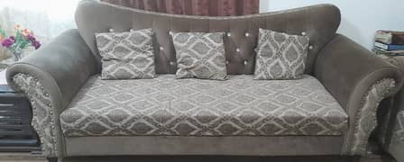 seven seater sofa set in new condition