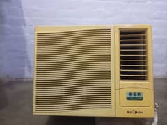 MUDOW_TYPE Window AC – 7,000 BTU (0.75 Ton) with universal remote