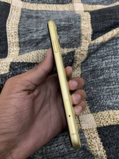 Iphone 11 64 gb non pta factory unlocked 78 BH all okay