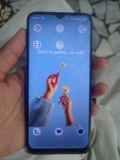 Realme C21Y 4Gb rem 64 Gb memory