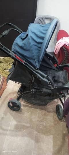 baby pram bilkul ok ha bs jaga ni ha isliya sell kr rhe