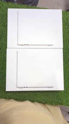 MacBook air 13 inch  256gb