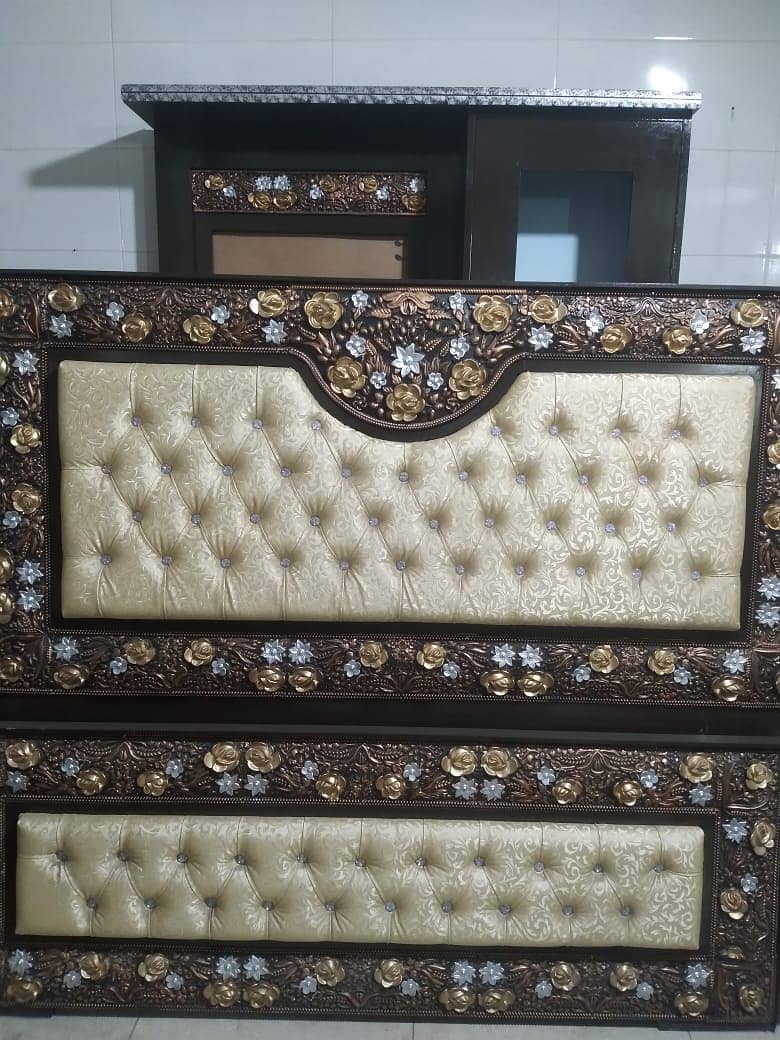 Corner sofa/furniture/dewaan/wooden sofa/sofa set/mashallah mubarak 5
