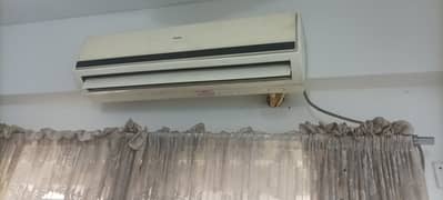 Haier. Non inverter 1.5. . ton
