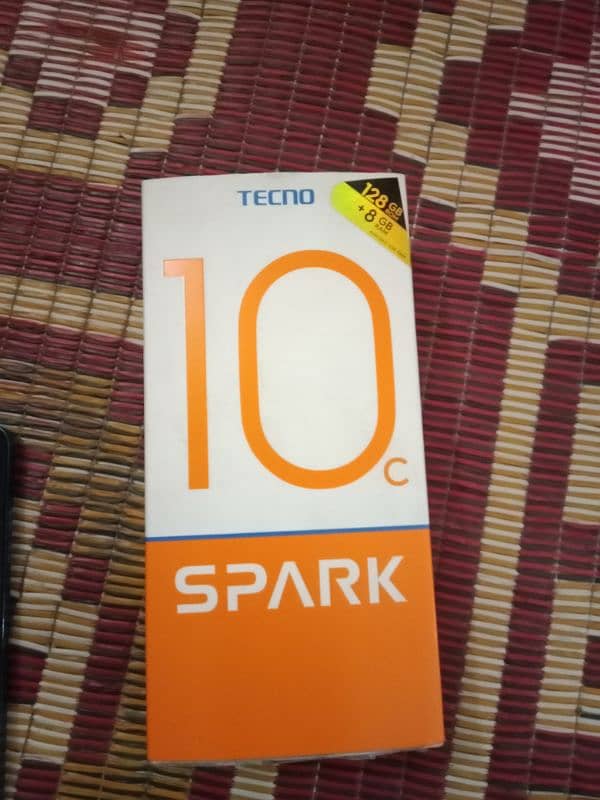 Tecno Spark 10C 4+4/128 with box 6