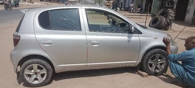 Toyota Vitz 1999