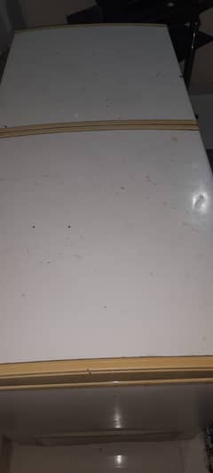 Waves deep freezer