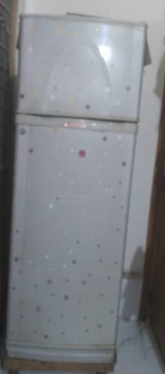 Used Dawlance Refrigerator in Excellent Condition - Urgent Sale