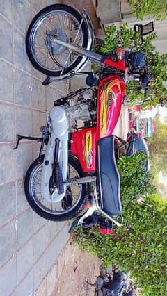 United 125