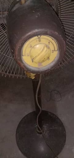 pedestal fan