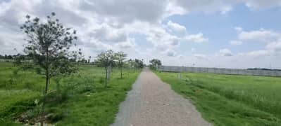 Farmhouse Land 3 Kanal in 90 Lacks Installments Available!