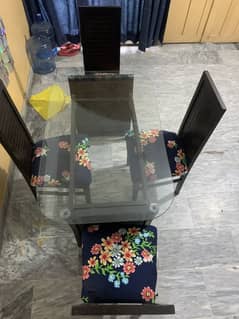 Dining Table with 4 chairs