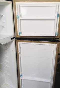 Dawlance Fridge medium size