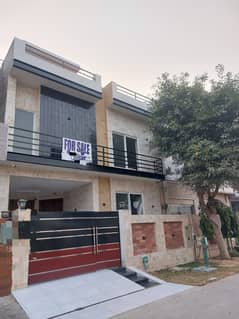 5 Marla Fully Furnished Top Location House Available For Sale DHA 9-TOWN Lhr