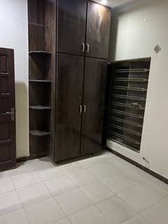 Portion for rent chaklala scheme 3 yosaf colony 2bed tv loung dariwng room kitchen 3bath Pani bijli gass sab available