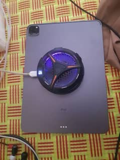 iPad 11 pro M1 256GB with cooler fan
